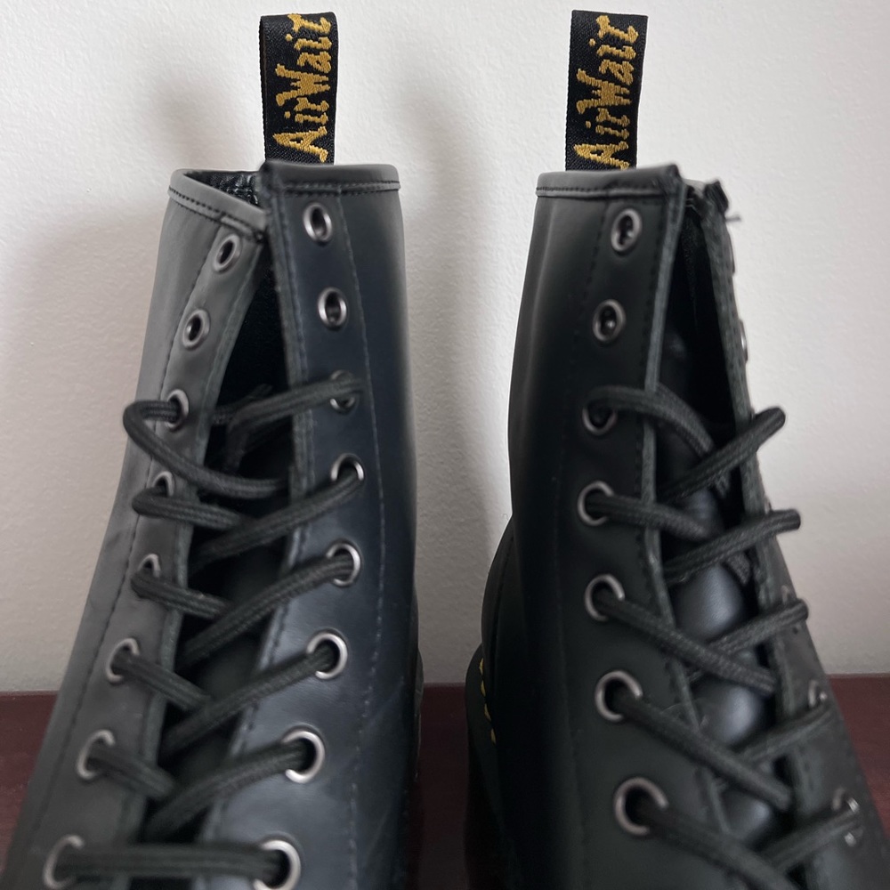 Mens Dr Martens Size 11